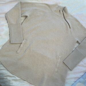 Tahari cotton polyester blend knit mock turtleneck size M